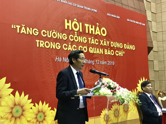 Đồng chí Thuận Hữu - Ủy viên Trung ương Đảng, Tổng Biên tập báo Nhân Dân, Phó Trưởng ban Tuyên giáo Trung ương, Chủ tịch HNBVN điều hành Hội thảo