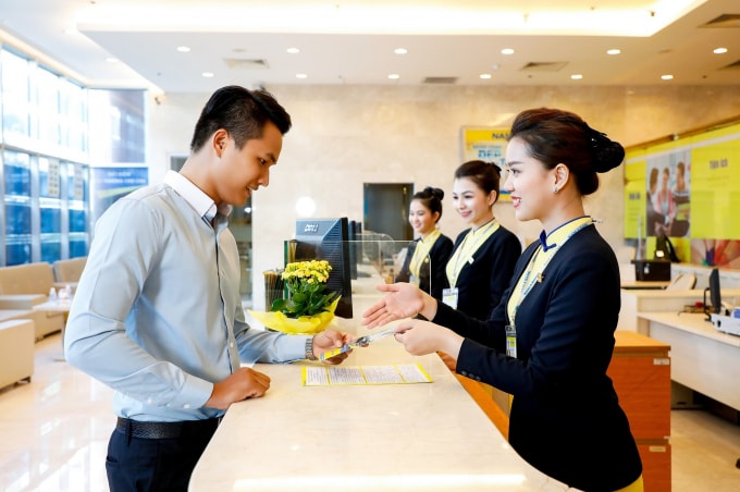 Không gian giao dịch sang trọng, hiện đại của Nam A Bank.
