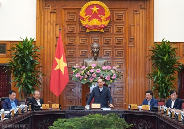 Thủ tướng Nguyễn Xuân Phúc chủ trì cuộc họp. Ảnh: VGP