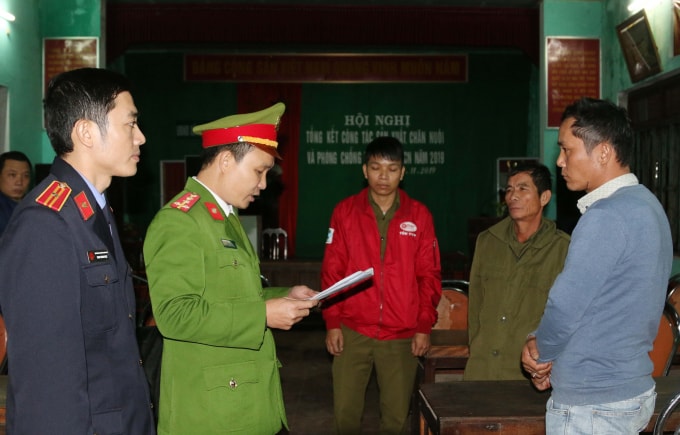 Tống đạt quyết định giữ đối với Nguyễn Đăng Mười