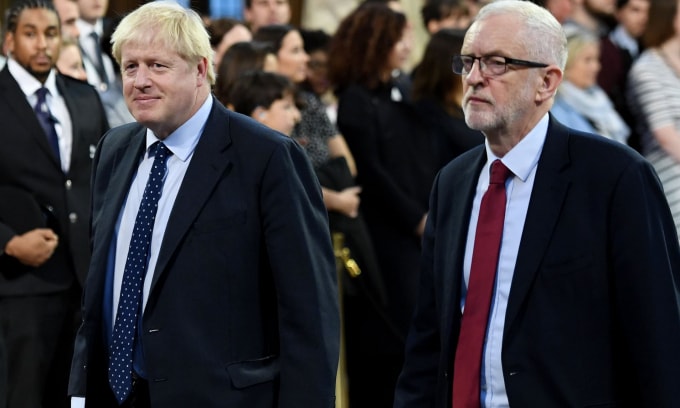 Thủ tướng Anh Boris Johnson (trái) và lãnh đạo đảng Lao động Anh Jeremy Corbyn. Ảnh: Dailymail