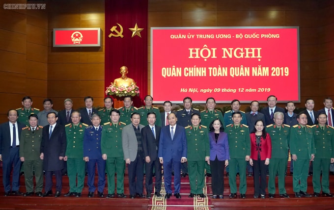 Thủ tướng Nguyễn Xuân Phúc dự Hội nghị quân chính toàn quân năm 2019. Ảnh: VGP.