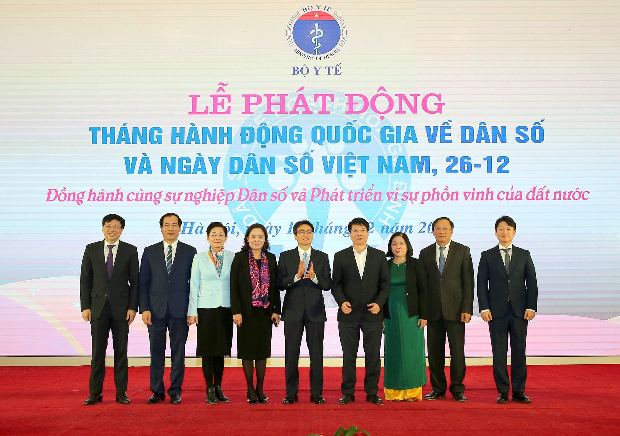 Các đại biểu tham dự chụp ảnh lưu niệm. Ảnh: Sơn Hải