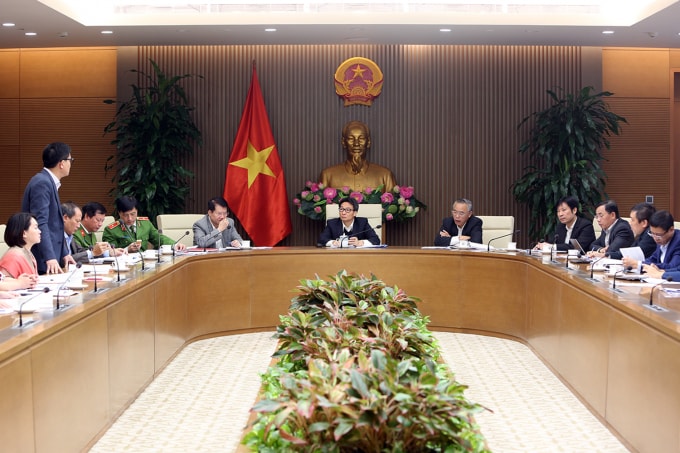 Thành viên Ban chỉ đạo phát biểu tại cuộc họp. Ảnh: VGP