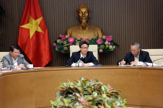 Phó Thủ tướng Vũ Đức Đam, Trưởng ban Chỉ đạo liên ngành Trung ương về an toàn thực phẩm chủ trì cuộc họp. Ảnh: VGP