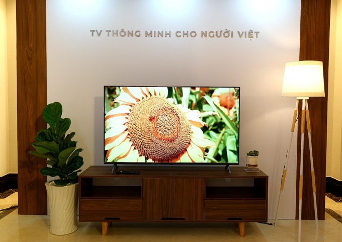 Hình ảnh những mẫu sản phẩm Ti vi thông minh đầu tiên của Vsmart, với điểm nổi trội là sử dụng hệ điều hành Android có bản quyền trực tiếp từ Google.