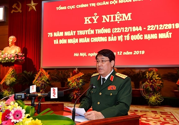 Đại tướng Lương Cường, Chủ nhiệm Tổng cục Chính trị Quân đội Nhân dân Việt Nam đọc diễn văn kỷ niệm. Ảnh: BQP.