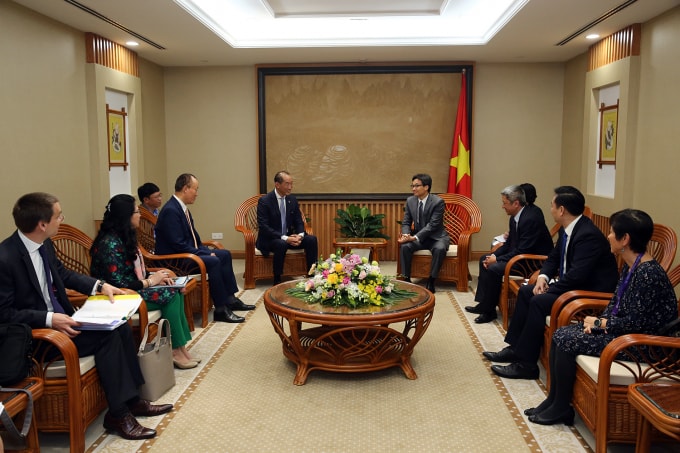 Phó Thủ tướng Vũ Đức Đam đánh giá cao những hỗ trợ của WHO dành cho Việt Nam trong hơn 40 năm qua trên hầu khắp các lĩnh vực y tế. Ảnh: VGP