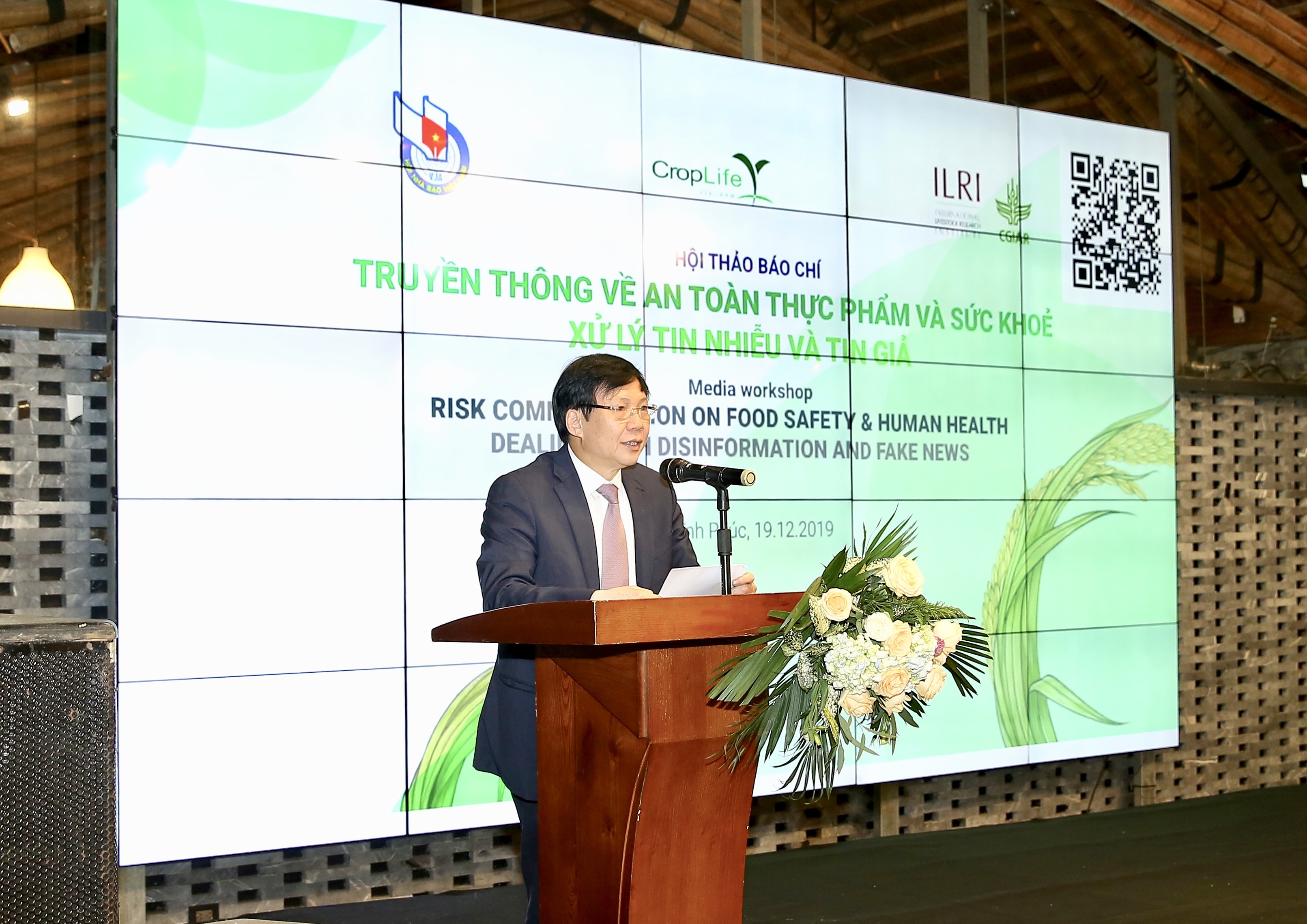 Ông Hồ Quang Lợi, Phó Chủ tịch Thường trực Hội Nhà báo Việt Nam phát biểu tại Hội thảo. Ảnh: Sơn Hải