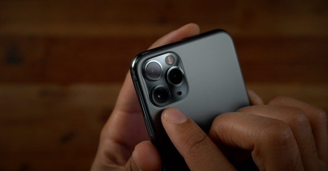 Camera của iPhone 2020 sẽ có khả năng chống rung Sensor Shift của máy ảnh chuyên nghiệp. Ảnh minh hoạ