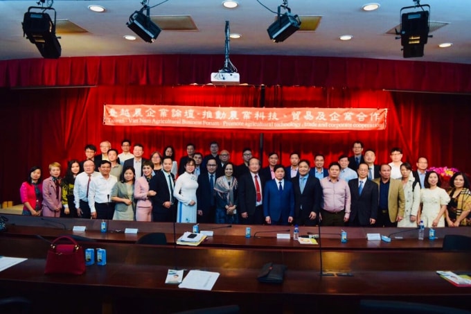 Các đại biểu tham dự diễn đàn