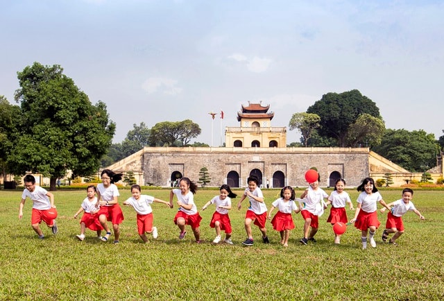 Khởi đầu sớm với vốn tiếng Anh tốt cho con là mong muốn chính đáng của các bậc phụ huynh