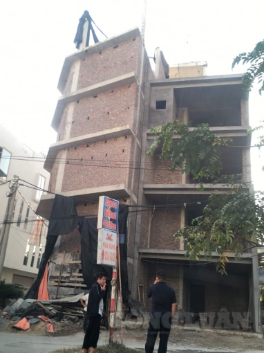 Những công trình vi phạm trật tự xây dựng tại khu đấu giá 21 lô đất phường Xuân Đỉnh do Công ty Cổ phần Viễn Tin làm chủ đầu tư điển hình cho sự coi thường pháp luật.