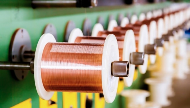 Trải qua 35 năm “chinh chiến” trên thương trường, Cơ điện Trần Phú hôm nay đã được mọi người biết đến với vị thế là thương hiệu dây và cáp điện hàng đầu Việt Nam.