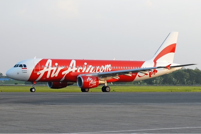 Máy bay của hãng Air Asia hạ cánh khẩn cấp ở TP. Hồ Chí Minh vì một hành khách bị thương do nổ pin dự phòng (Ảnh minh họa)
