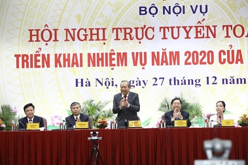 Phó Thủ tướng Trương Hòa Bình cùng các đại biểu tại Hội nghị. Ảnh: VGP