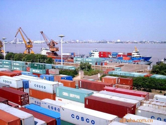 Các mặt hàng xuất khẩu sẽ được kiểm tra qua các bước nghiêm ngặt. Ảnh minh hoạ