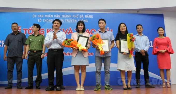 Trao giải báo chí Đà Nẵng - Thành phố môi trường.