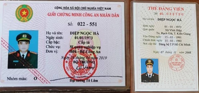 Thẻ Đảng và giấy chứng minh CAND giả của đối tượng Hà. (Ảnh: Công an)