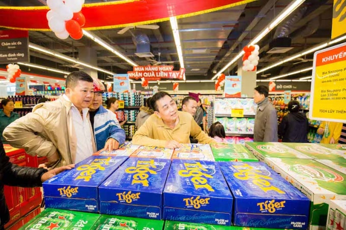 Rau củ quả và thực phẩm tươi sống an toàn được các bà nội trợ đặc biệt quan tâm để chăm sóc gia đình.
