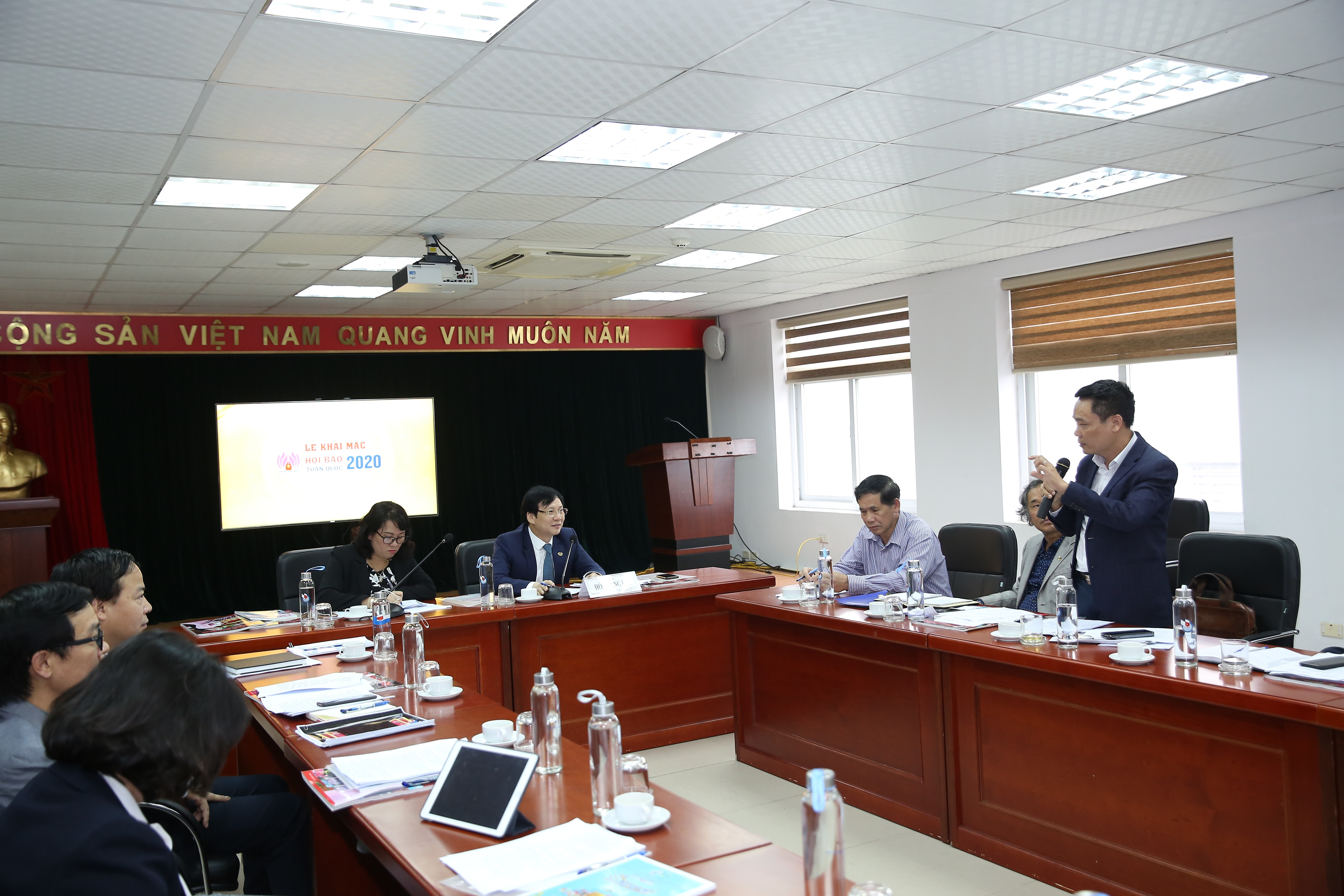 Ông Đặng Khắc Lợi, Phó Cục trưởng Cục Báo chí (Bộ Thông tin và Truyền thông) phát biểu ý kiến. Ảnh: Sơn Hải