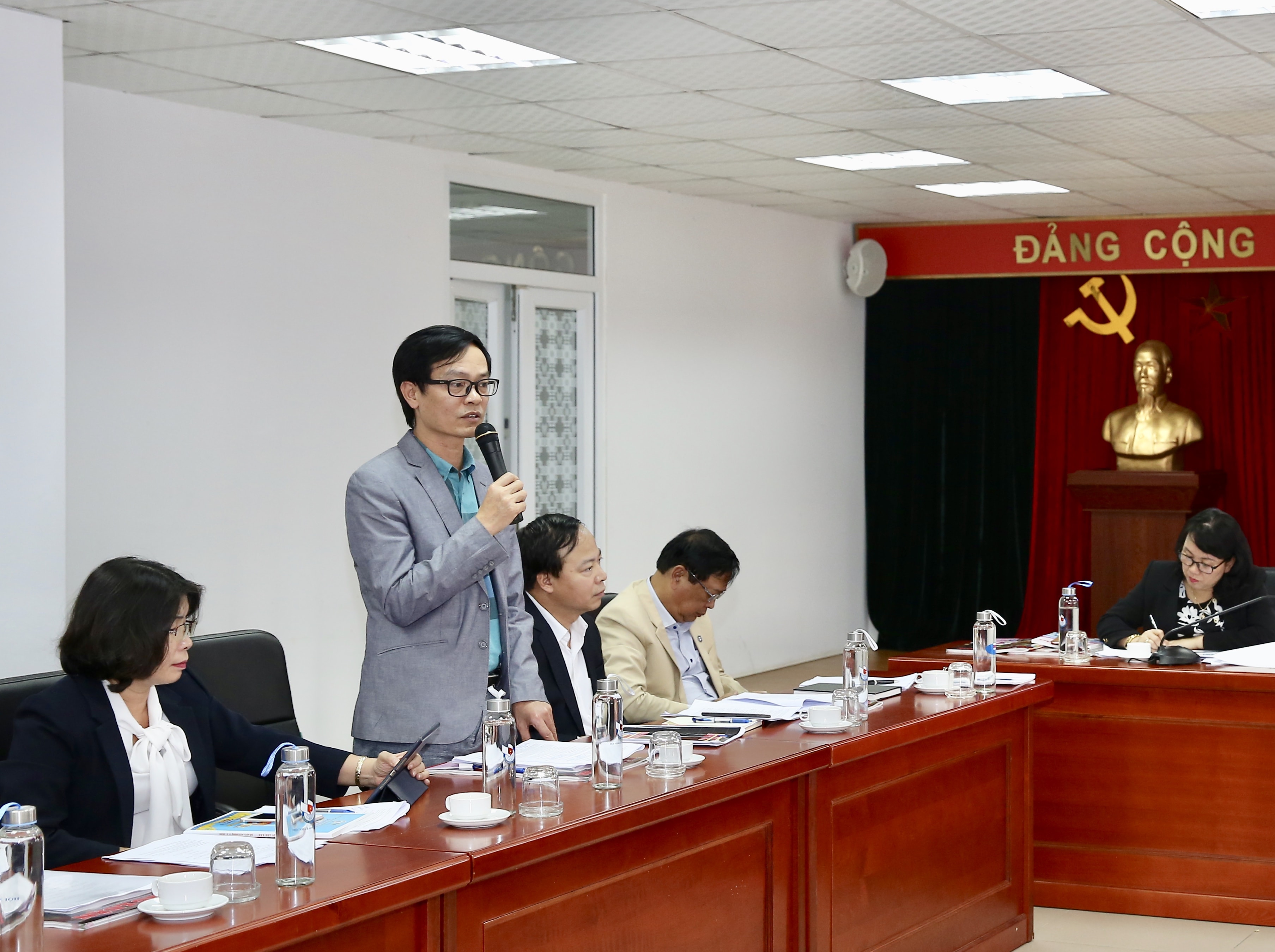 Ông Nguyễn Tiến Đà, Giám đốc Bảo tàng Hà Nội phát biểu ý kiến. Ảnh: Sơn Hải