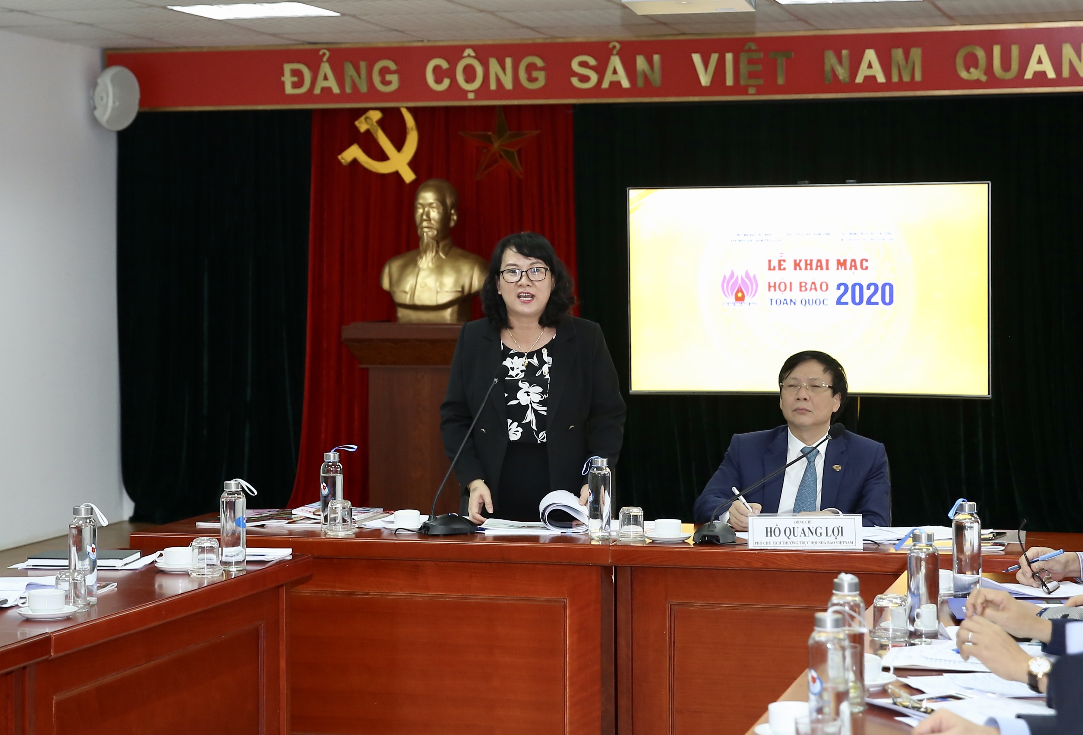 Bà Nguyễn Thị Mai Hương, Phó Giám đốc Sở Thông tin và Truyền thông TP. Hà Nội phát biểu ý kiến. Ảnh: Sơn Hải