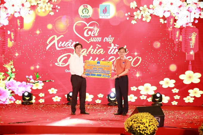 BSR hỗ trợ Công đoàn Dầu khí để chăm lo Tết cho người lao động.