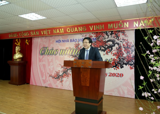 Đồng chí Hồ Quang Lợi, Phó Chủ tịch Thường trực HNBVN phát biểu tại buổi gặp mặt. Ảnh: Sơn Hải.