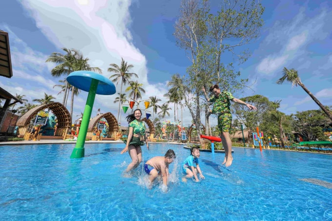 Các bé sẽ thích mê với những trò chơi vui nhộn ở Aquatopia Water Park.
