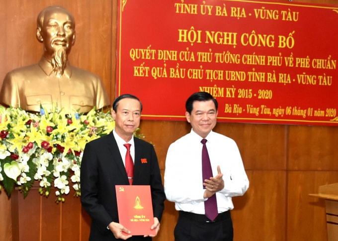Ngày 6/1, Tỉnh ủy Bà Rịa – Vũng Tàu đã tổ chức Hội nghị công bố quyết định của Thủ tướng Chính phủ phê chuẩn kết quả bầu Chủ tịch UBND tỉnh Bà Rịa – Vũng Tàu, nhiệm kỳ 2015 – 2020.