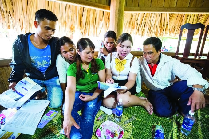 Chính sách BHXH tự nguyện mặc dù rất có lợi cho người tham gia. Tuy nhiên, việc triển khai chính sách này còn một số khó khăn, hạn chế.