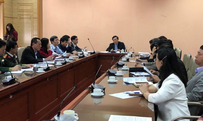 Lãnh đạo Bộ Y tế tại cuộc họp ban chỉ đạo phòng chống bệnh viêm phổi cấp do chủng virus mới corona tại TP Vũ Hán, tỉnh Hồ Bắc, Trung Quốc. Ảnh TL.