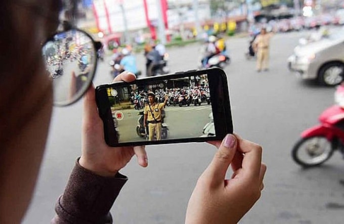 Người dân có quyền được giám sát CSGT đang làm nhiệm vụ qua thiết bị ghi âm, ghi hình. Ảnh minh họa.