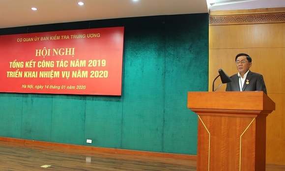 Đồng chí Trần Cẩm Tú, Bí thư Trung ương Đảng, Chủ nhiệm UBKT Trung ương phát biểu chỉ đạo Hội nghị