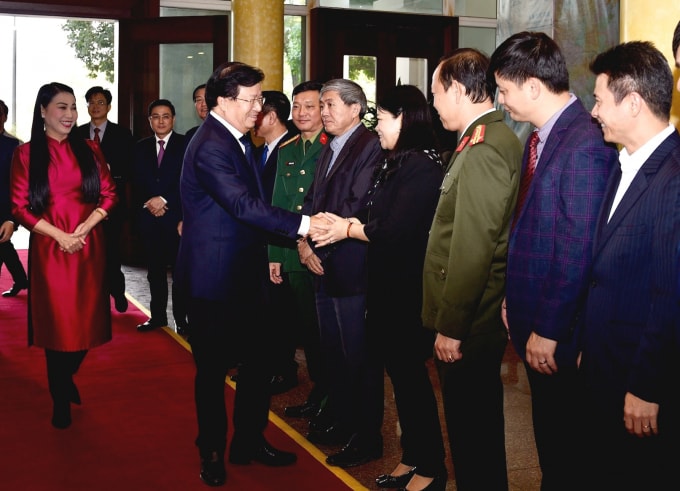 Phó Thủ tướng Trịnh Đình Dũng thăm, chúc Tết Thường trực Tỉnh uỷ, UBND, HĐND tỉnh Vĩnh Phúc. Ảnh: VGP