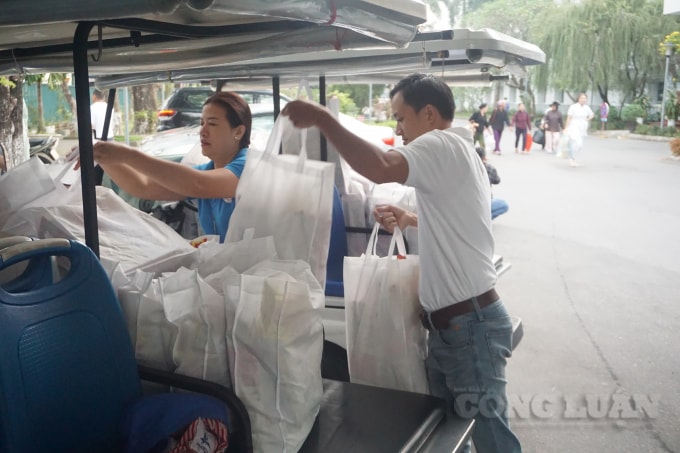 Bệnh nhân và người nhà rất vui mừng khi được BV quan tâm.