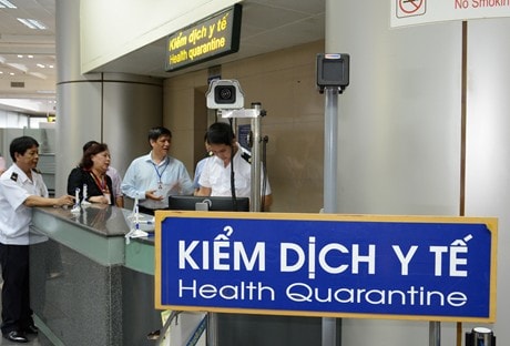 Tăng cường công tác kiểm dịch y tế tại các cửa khẩu, cảng hàng không, cảng biển không để dịch bệnh nguy hiểm xâm nhập vào nước ta. Ảnh: internet