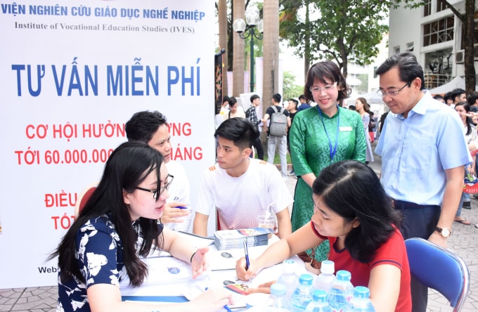 Hàng năm báo Lao động Thủ đô tổ chức Ngày hội hướng nghiệp và việc làm, góp phần giải quyết việc làm, định hướng nghề cho người lao động.