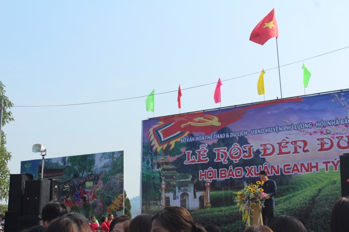 Đồng chí Dương Văn Lượng - Ủy viên Ban chấp hành Đảng bộ tỉnh Thái Nguyên, Phó Chủ tịch Ủy ban nhân dân tỉnh phát biểu tại chương trình.