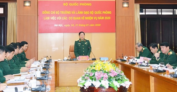 Đại tướng Ngô Xuân Lịch chủ trì buổi làm việc với Tổng cục Kỹ thuật. Ảnh: BQP.
