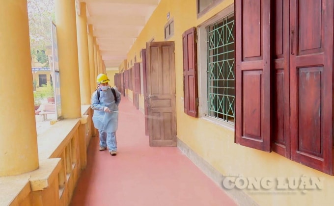 Không ngoại trừ cấp học nào, mọi cơ sở đều dược phun thuốc phòng bệnh.