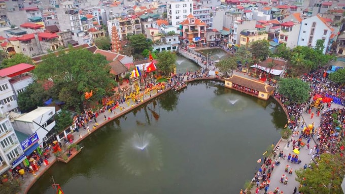Hội làng Triều Khúc.