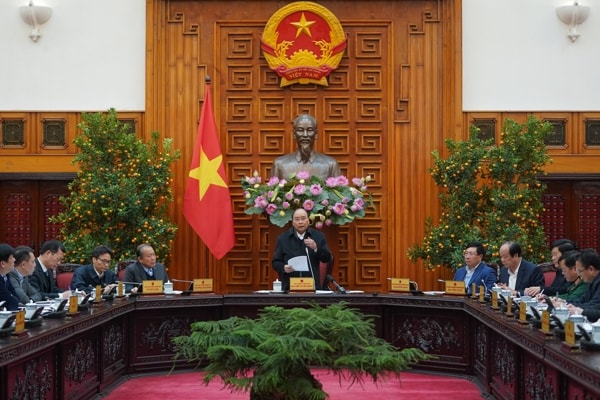 Thủ tướng Nguyễn Xuân Phúc phát biểu tại cuộc họp. Ảnh: VGP