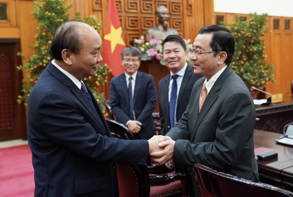 Thủ tướng Nguyễn Xuân Phúc tiếp các Đại sứ Việt Nam mới được bổ nhiệm. Ảnh: VGP