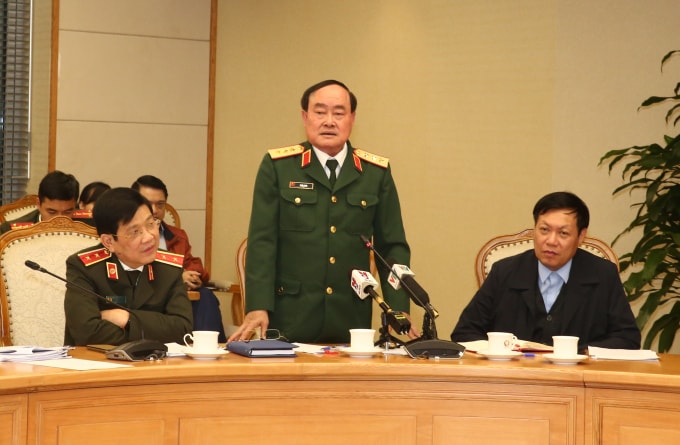 Thượng tướng Trần Đơn khẳng định quân đội sẽ làm hết sức mình, với tinh thần tất cả vì sức khỏe của đồng bào. Ảnh: Trần Mạnh