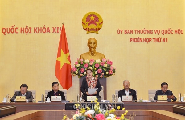 Chủ tịch Quốc hội Nguyễn Thị Kim Ngân phát biểu khai mạc Phiên họp thứ 41 của Ủy ban Thường vụ Quốc hội. Ảnh: quochoi.vn