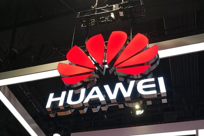 Mỹ cáo buộc Huawei có thể truy cập vào hệ thống mạng di động toàn cầu trong hơn một thập kỷ. Ảnh: CNET.