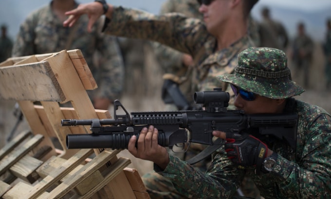 Lính Philippines diễn tập với binh sĩ Mỹ đầu năm 2019. Ảnh: USMC.