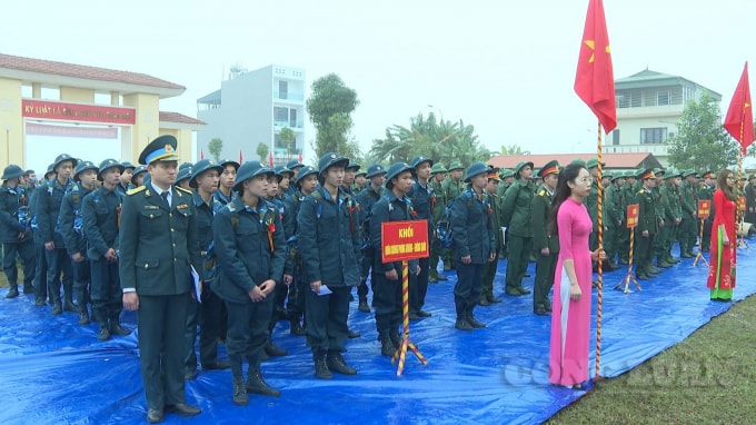 Lễ giao, nhận quân được các địa phương, đơn vị tổ chức trọng thể, trang trọng, nhanh gọn, an toàn.
